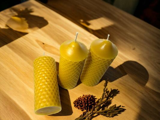 Pure Beeswax Pillar Candle, 6 x 2 in, 35-40 Hour Burn Time (Honeycomb design)